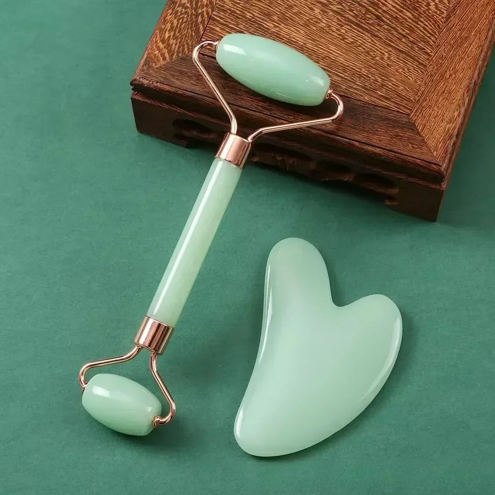 Set Rodillo Facial y Gua Sha de Jade Rosa
