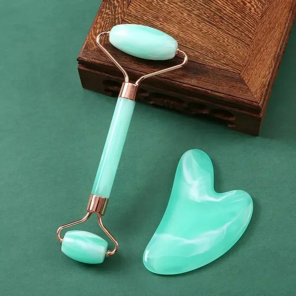 Set Rodillo Facial y Gua Sha de Jade Rosa